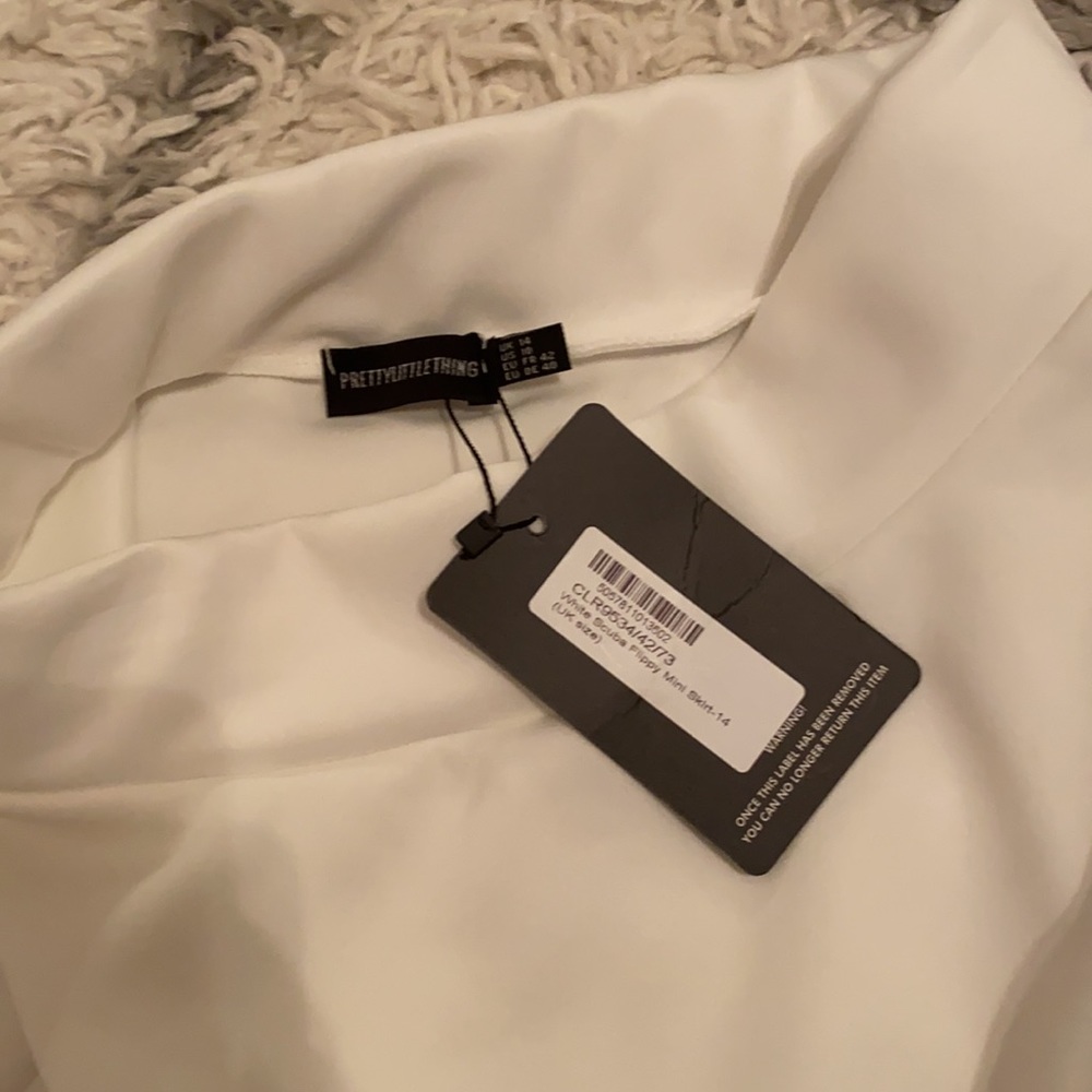 white skirt - Picture 2 of 2